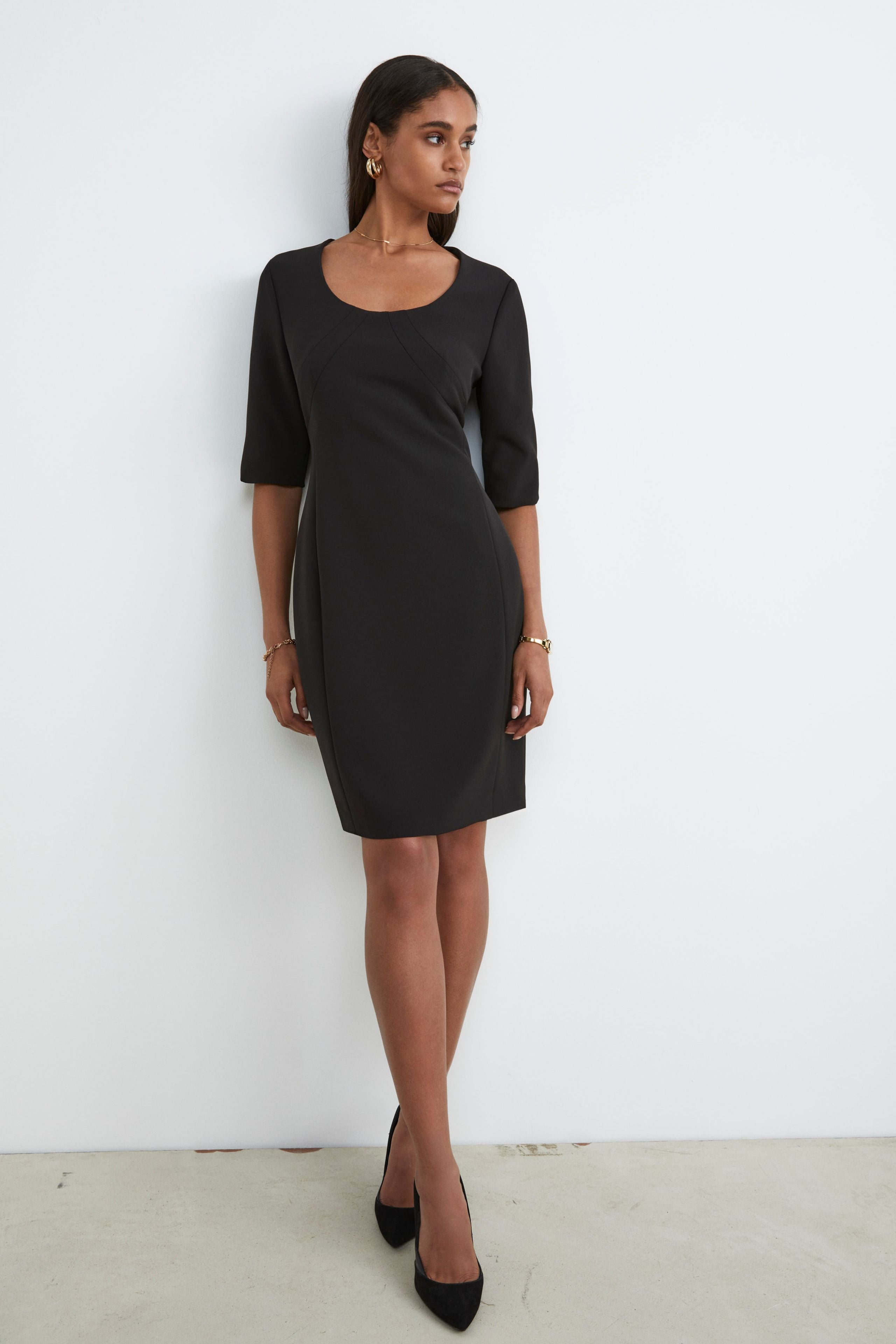 Elegant black sheath dress - BLACK