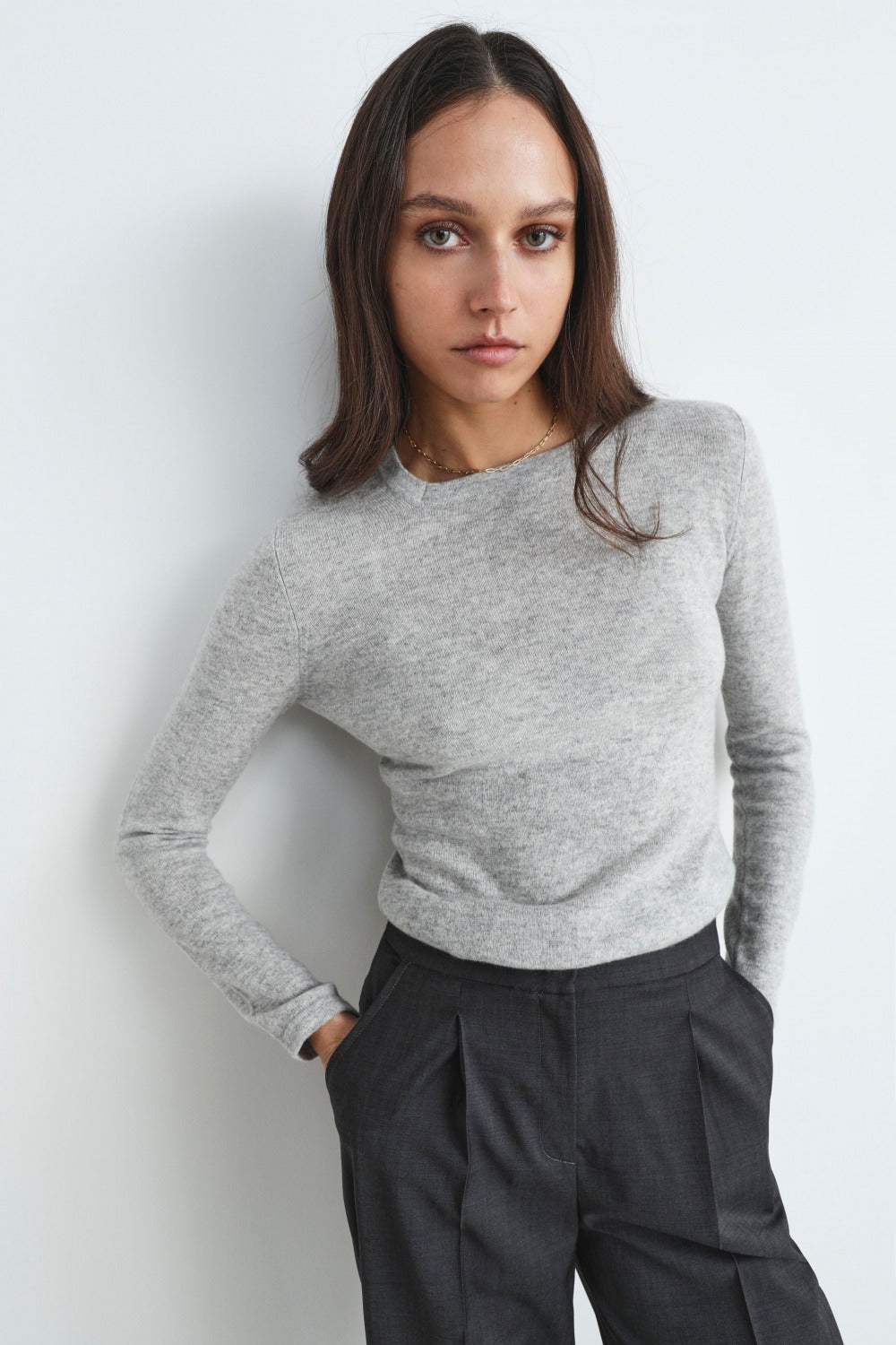 Crew-neck sweater with square neckline - Light grey