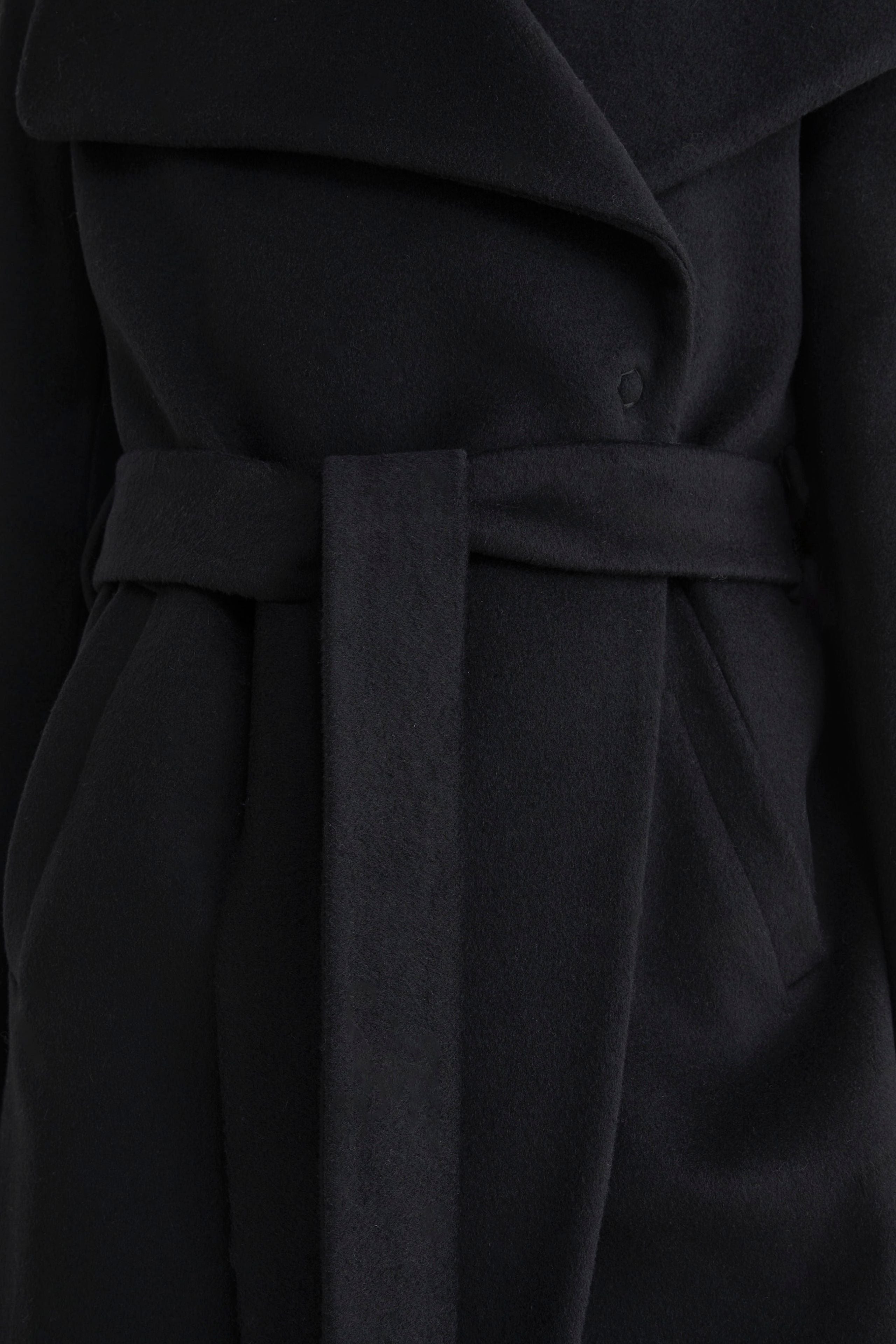 Manteau long avec ceinture - NOIR